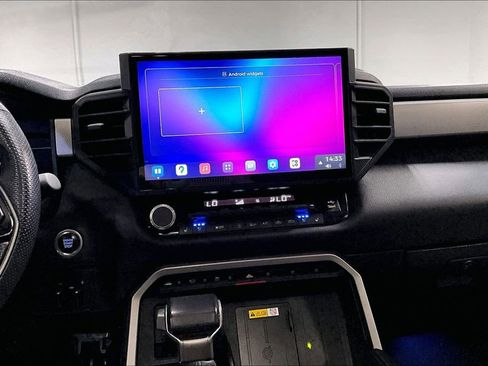 Used 2024 Toyota Tundra Limited image 8