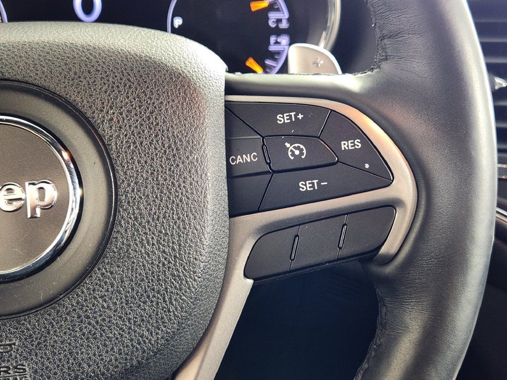 Used 2017 Jeep Grand Cherokee Altitude AWD/4WD image 19