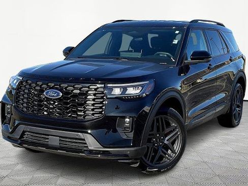 Certified 2025 Ford Explorer ST-Line w/ ST-Line Street Pack AWD/4WD image 2