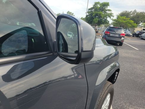 Used 2024 Toyota Tacoma SR5 AWD/4WD image 8