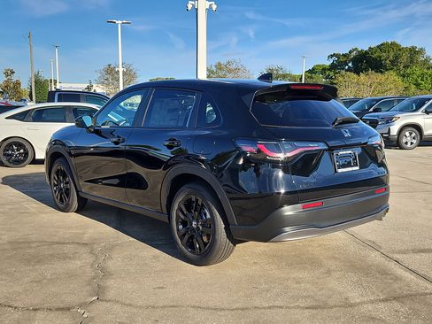 New 2026 Honda HR-V Sport image 3