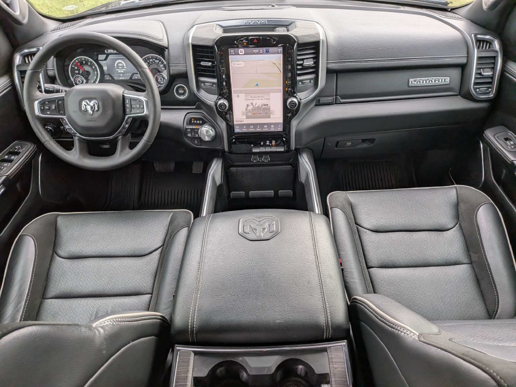 Used 2025 RAM 1500 Laramie AWD/4WD image 15