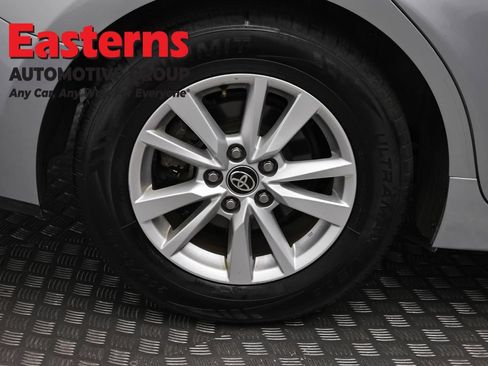Used 2025 Toyota Camry LE FWD image 30
