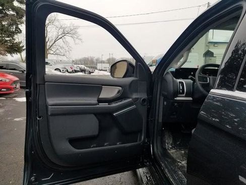 New 2026 Ford Expedition Active image 14