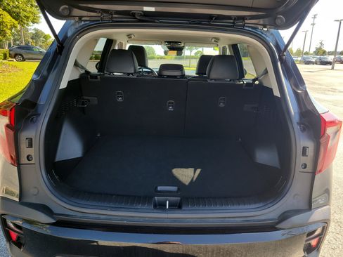Used 2025 Kia Seltos S FWD image 11