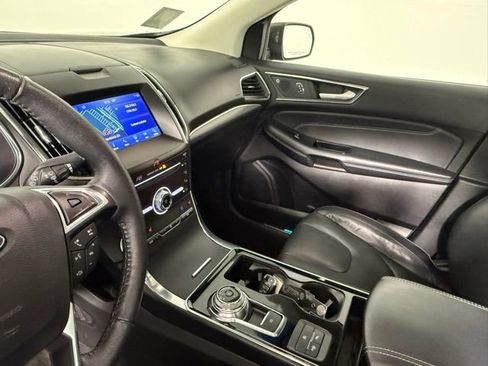 Used 2019 Ford Edge Titanium w/ Equipment Group 301A FWD image 28
