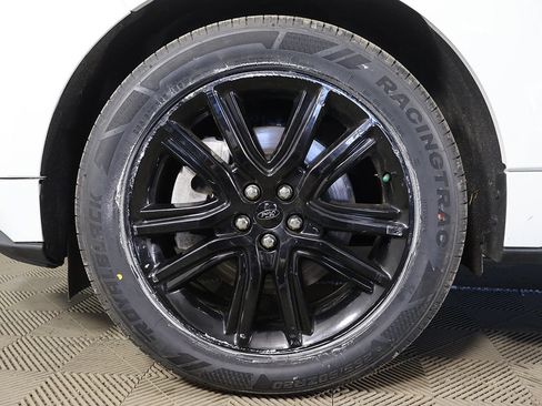 Used 2024 Ford Edge ST-Line AWD/4WD image 19