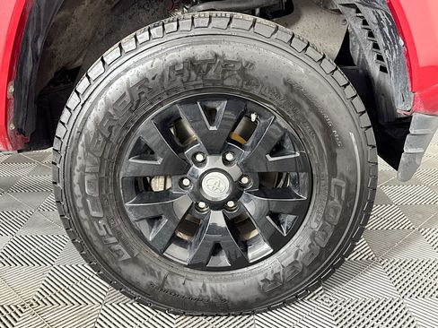 Used 2019 Toyota Tacoma SR5 image 30