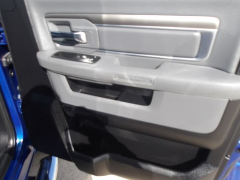 Used 2016 RAM 1500 Lone Star image 9
