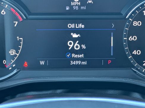 Used 2025 Cadillac XT5 Luxury w/ LPO, Red Accent Package image 35