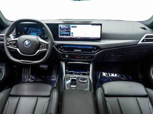 Used 2025 BMW i4 eDrive40 RWD image 5