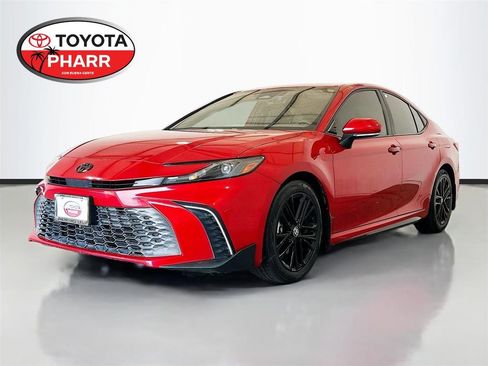 Used 2025 Toyota Camry SE w/ Multimedia Upgrade Package FWD image 1