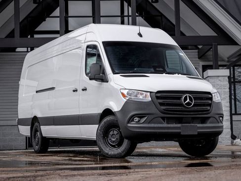 Used 2026 Mercedes-Benz Sprinter 2500 image 1
