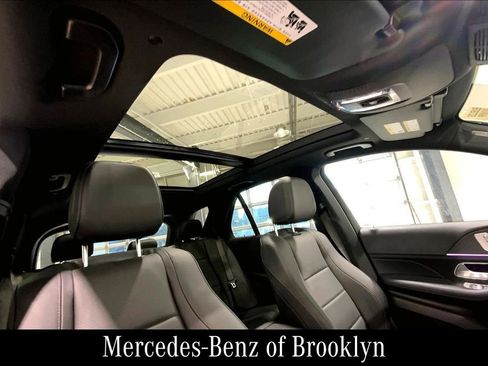 Used 2025 Mercedes-Benz GLE 350 4MATIC image 16