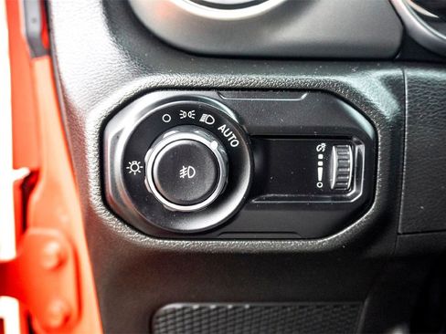 Used 2023 Jeep Wrangler Sport S image 16