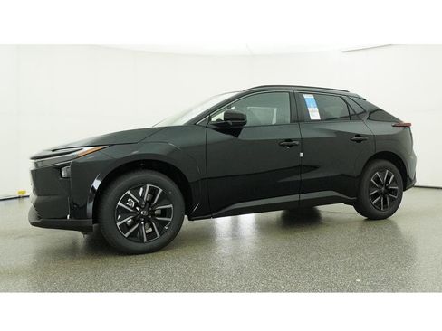 New 2026 Toyota bZ FWD image 18
