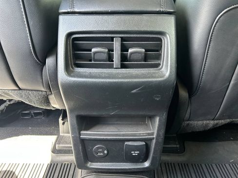 Used 2022 Ford Edge SEL w/ Convenience Package AWD/4WD image 15