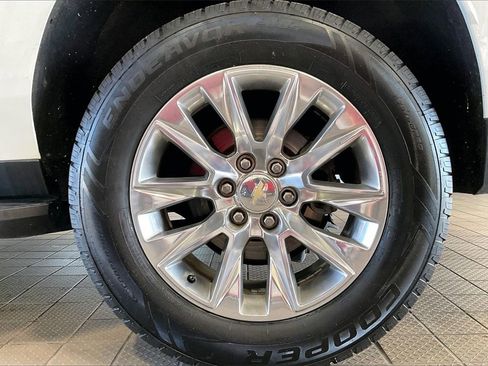 Used 2022 Chevrolet Suburban Premier image 35