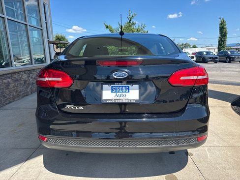 Used 2018 Ford Focus S FWD image 4