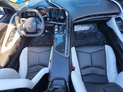 Used 2024 Chevrolet Corvette Stingray Preferred Conv w/ Z51 Performance Package RWD image 10