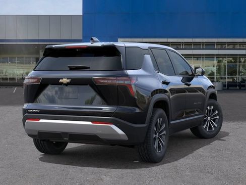 New 2027 Chevrolet Equinox LT w/ Safety and Technology Package FWD image 4