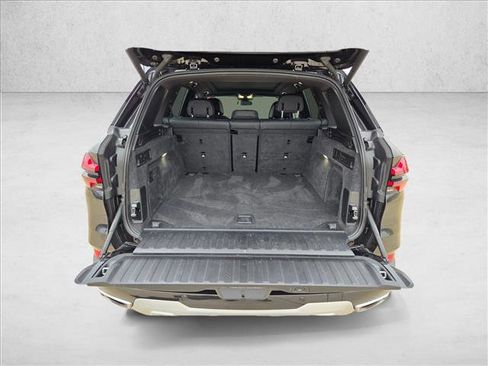 Used 2024 BMW X5 sDrive40i w/ Premium Package RWD image 6