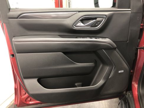 Used 2022 Chevrolet Tahoe RST w/ Sport Performance Package image 19