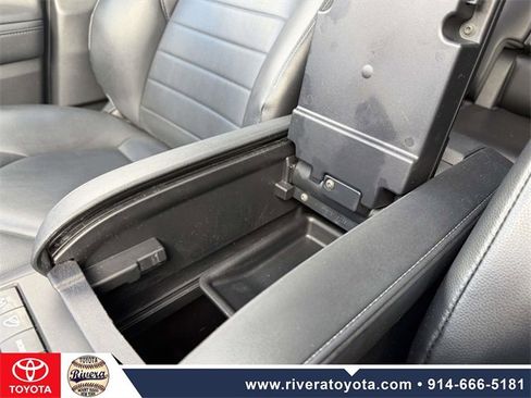 Used 2022 Toyota Highlander XLE image 24