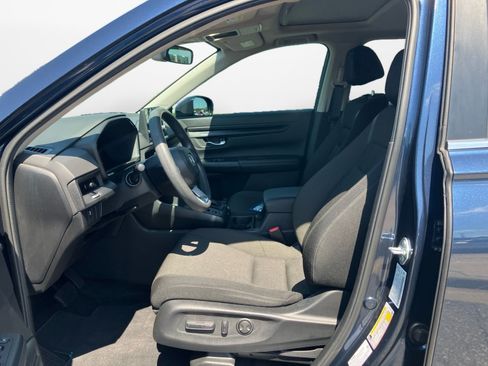 Certified 2024 Honda CR-V EX image 9