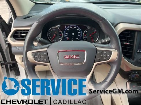 Used 2022 GMC Acadia Denali w/ Denali Ultimate Package image 18
