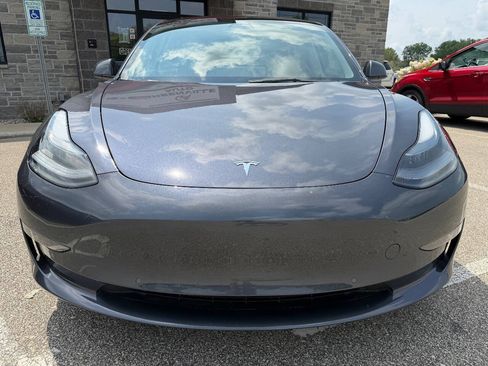 Used 2022 Tesla Model 3 Long Range AWD/4WD image 2