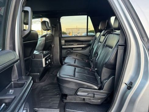 Used 2020 Ford Expedition Max XLT w/ Equipment Group 202A image 13