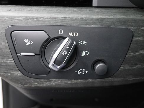 Used 2024 Audi A4 2.0T Premium Plus image 18