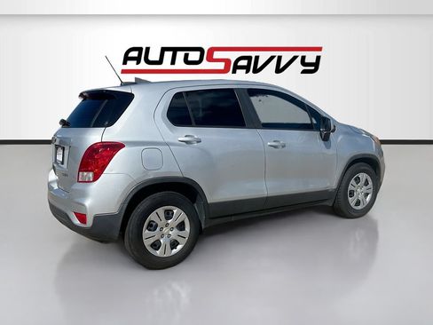 Used 2018 Chevrolet Trax LS FWD image 7