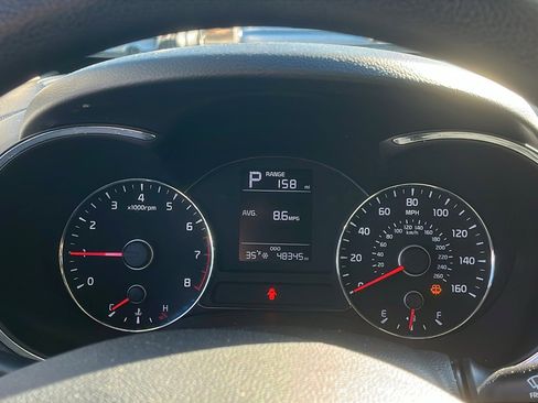 Used 2017 Kia Forte LX image 14