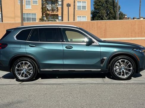 Used 2024 BMW X5 xDrive50e w/ Premium Package image 3