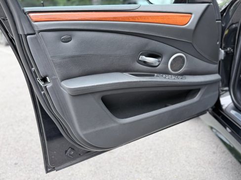 Used 2008 BMW M5 RWD image 13