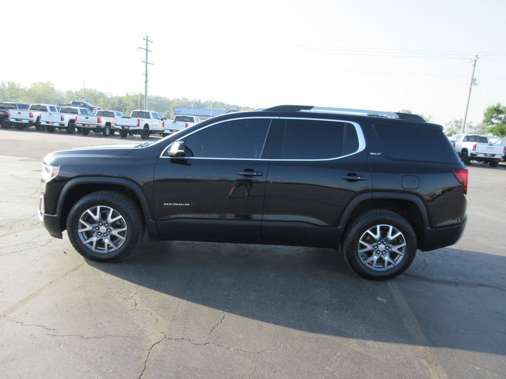 Certified 2023 GMC Acadia SLT FWD image 11