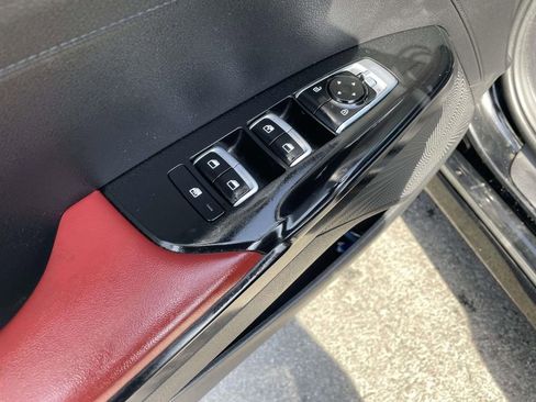 Used 2023 Kia K5 GT-Line image 28