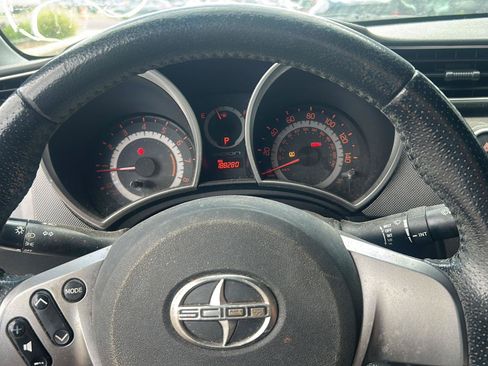 Used 2014 Scion tC FWD image 13