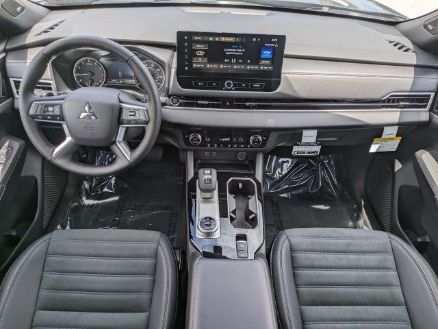 New 2026 Mitsubishi Outlander LE FWD image 15