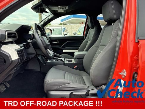 Used 2024 Toyota Tacoma TRD Off-Road AWD/4WD image 21