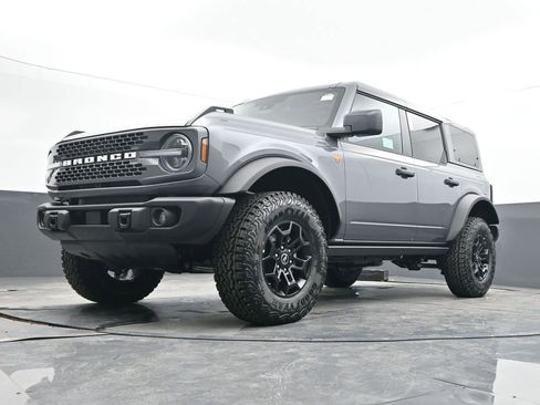 New 2026 Ford Bronco Badlands AWD/4WD image 47