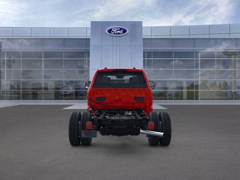 New 2026 Ford F550 4x4 Crew Cab image 5