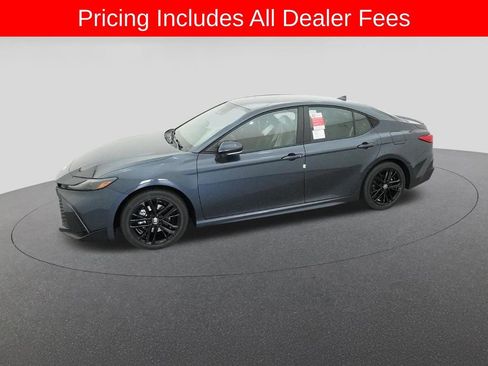 New 2026 Toyota Camry SE FWD image 2