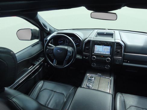 Used 2018 Ford Expedition Limited AWD/4WD image 10