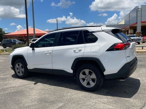 Used 2024 Toyota RAV4 XLE FWD image 5