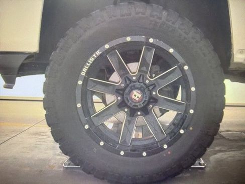 Used 2018 Chevrolet Silverado 1500 LT w/ All Star Edition image 7