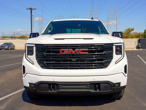 New 2026 GMC Sierra 1500 Elevation w/ Elevation Premium Package image 4