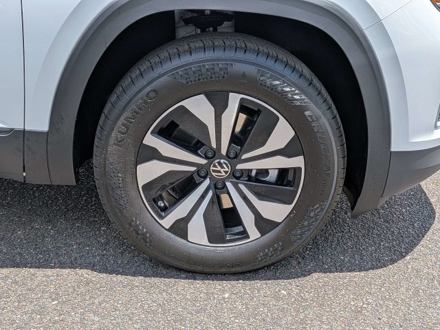 New 2026 Volkswagen Atlas SE FWD image 11